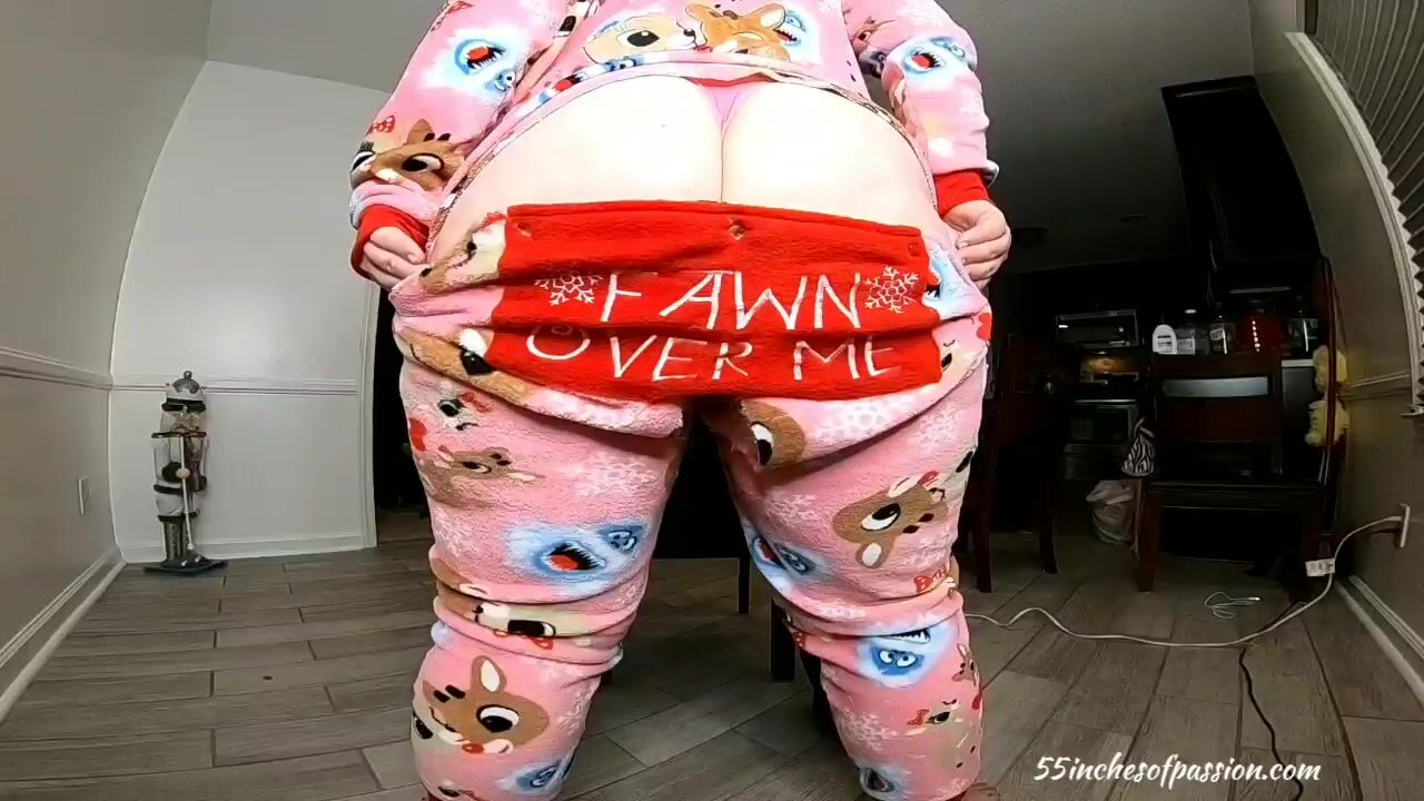 55inchesofpassion busted her pjs! Destructive cakes!!!