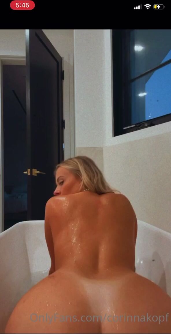 Corinna Kopf Nude Twerk In Shower + Butthole
