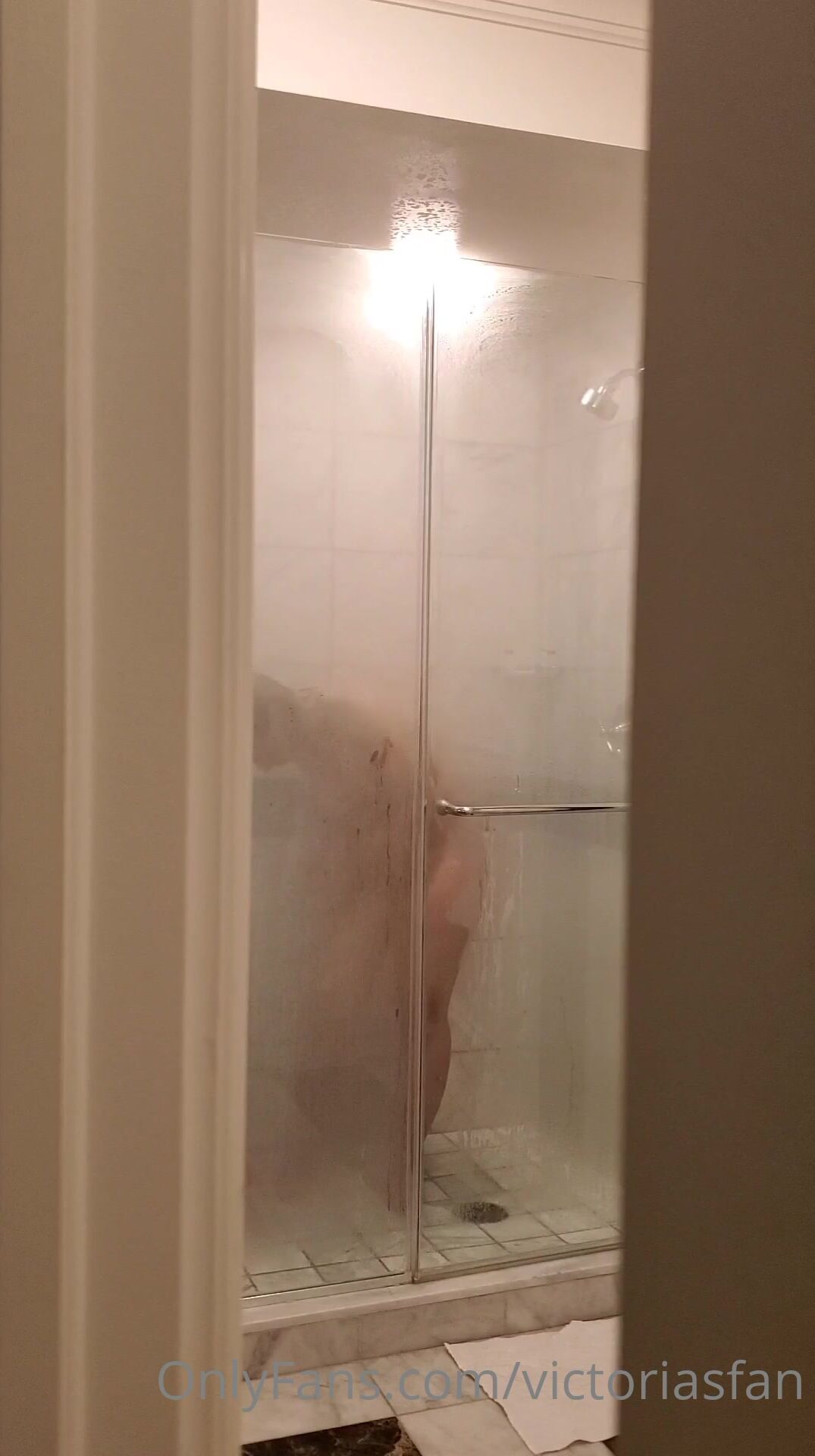 Victoria shower