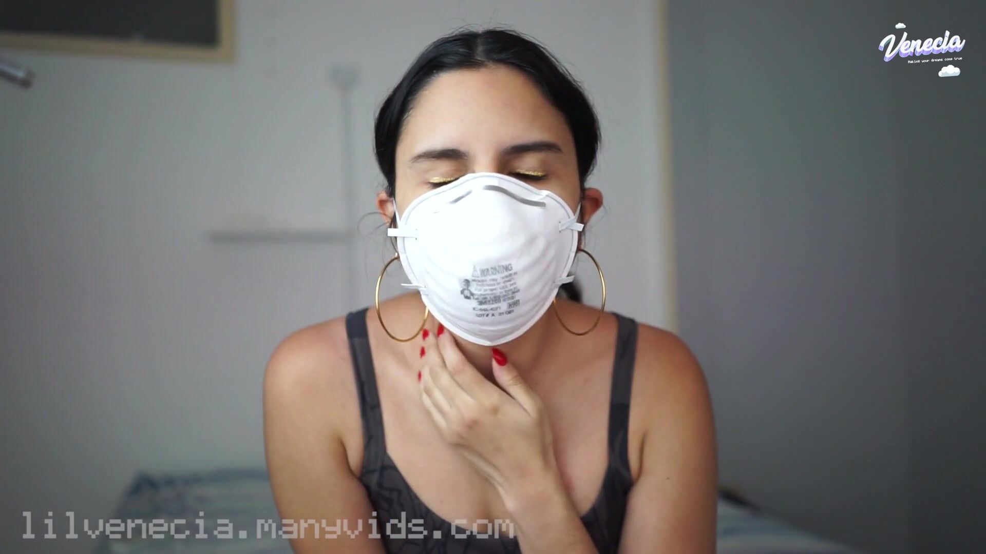 Cute Latina breath play in respirator
