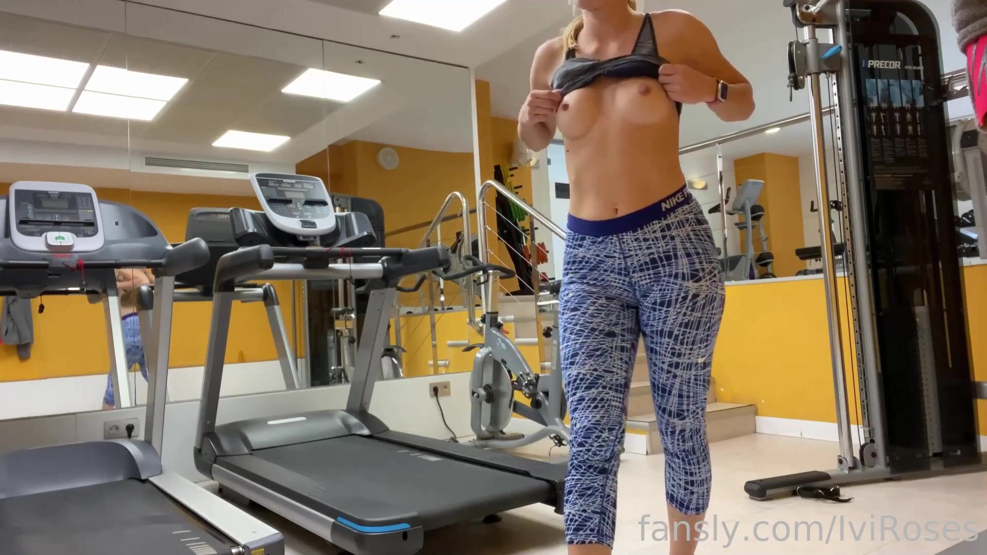 IviRoses Bottomless Treadmill