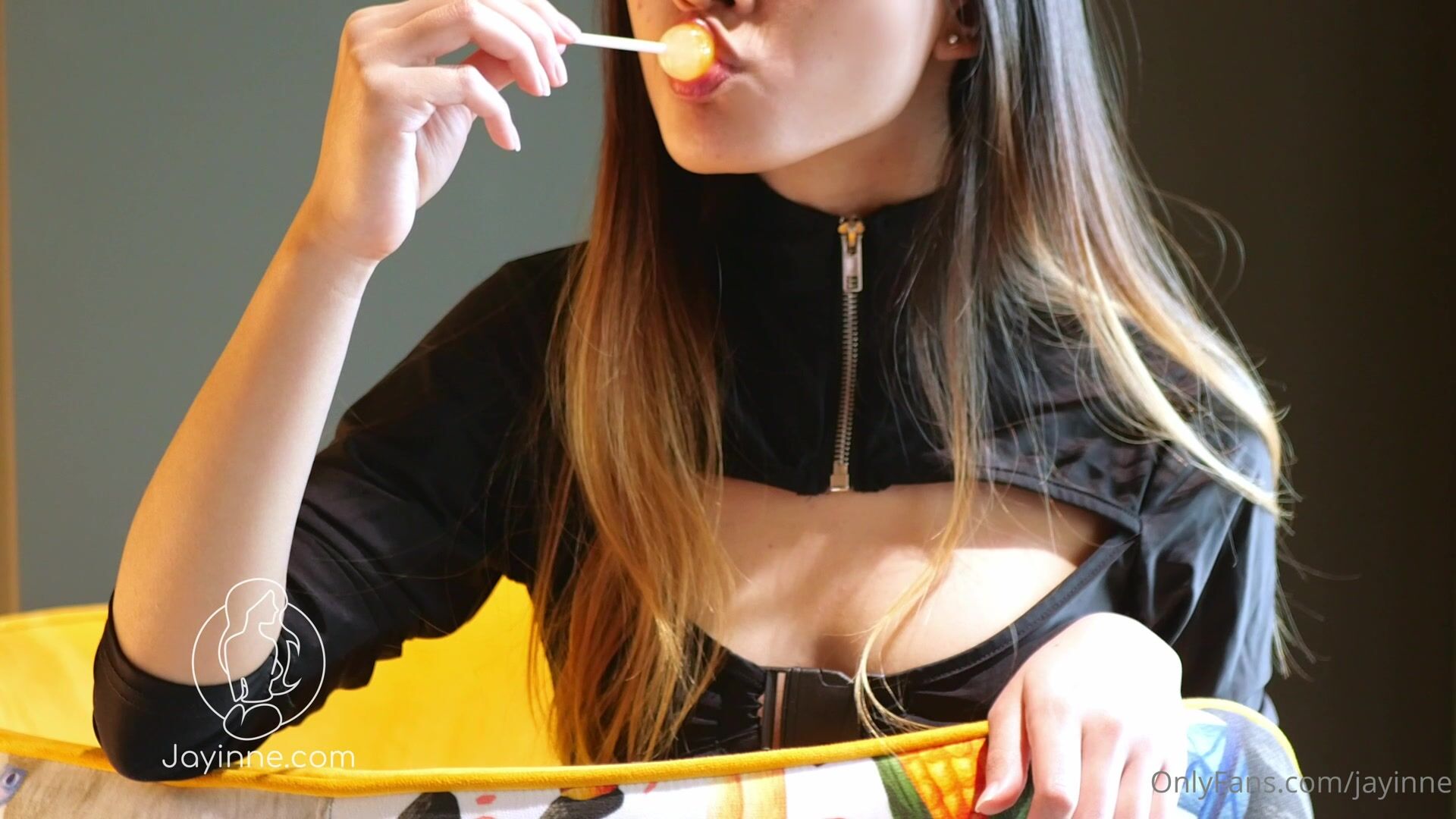 Asian Jayinne Licking Lollipop