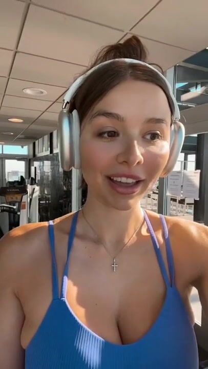 Sophie mudd at the gym