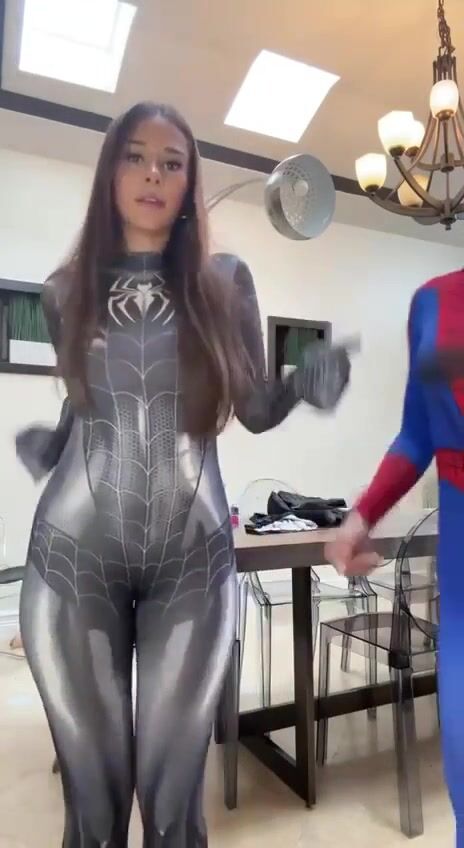 Sophieraiin and her sis spiderman twin